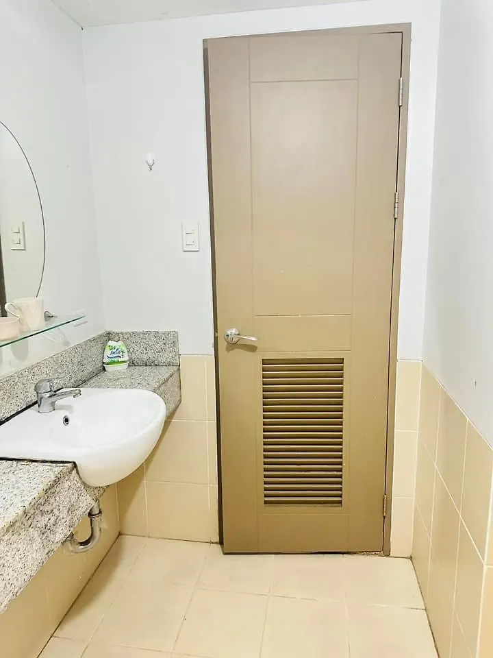 Tan Condo Las Pinas