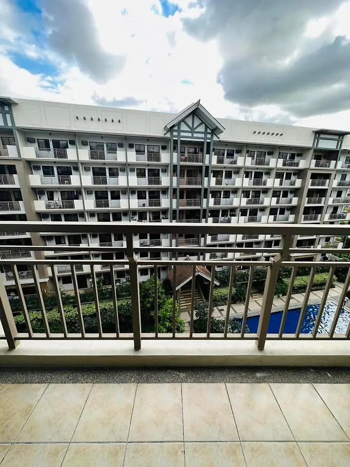 Tan Condo Las Piñas
