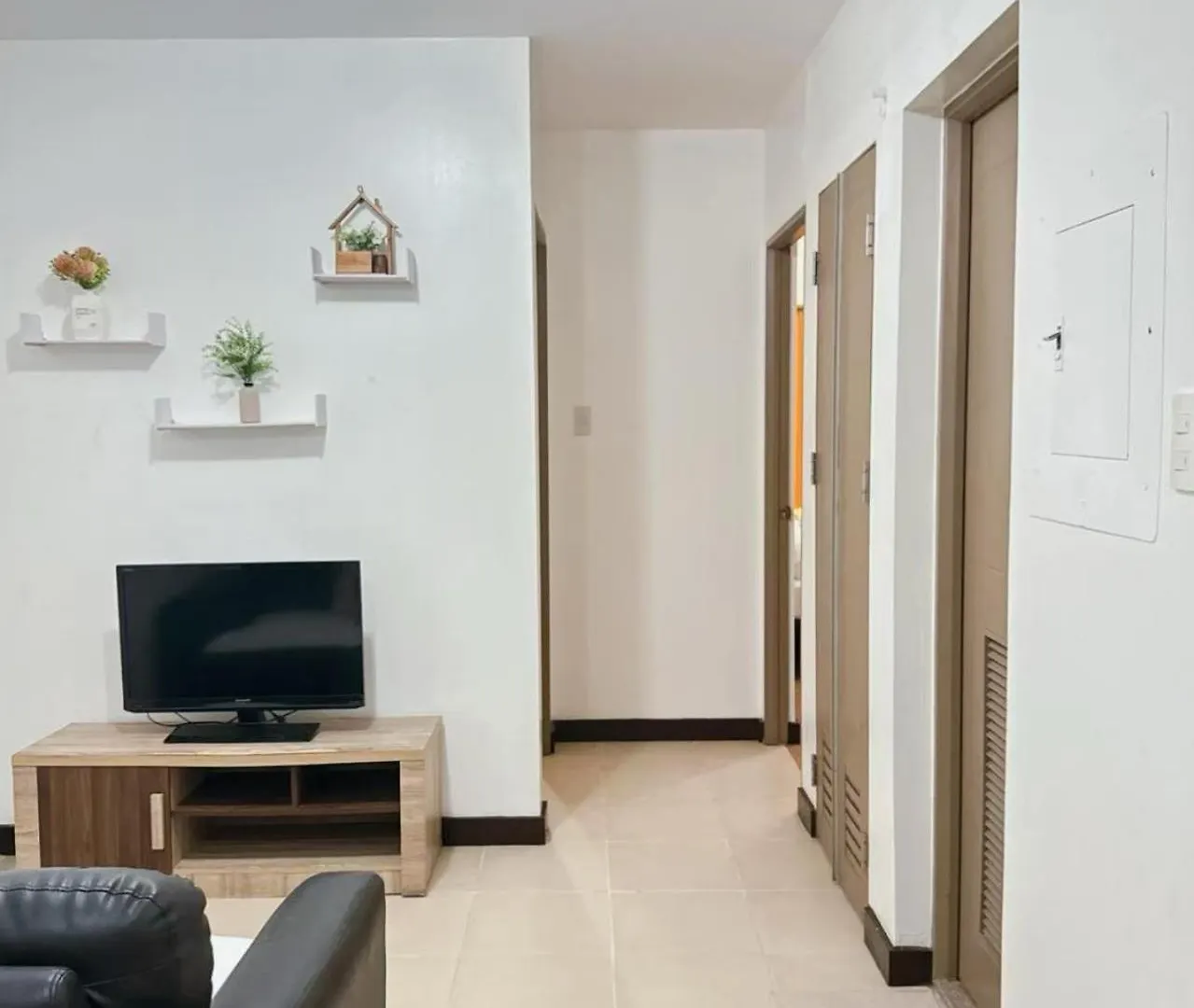 Tan Condo Las Piñas